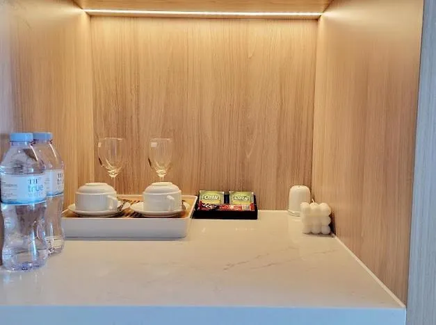 Ho Sang Trong Tai Alarcate, Appartement Hạ Long